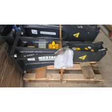 Martelo Mustang HM152, 2025