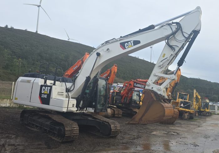 Escavadora Caterpillar 324E - 2012