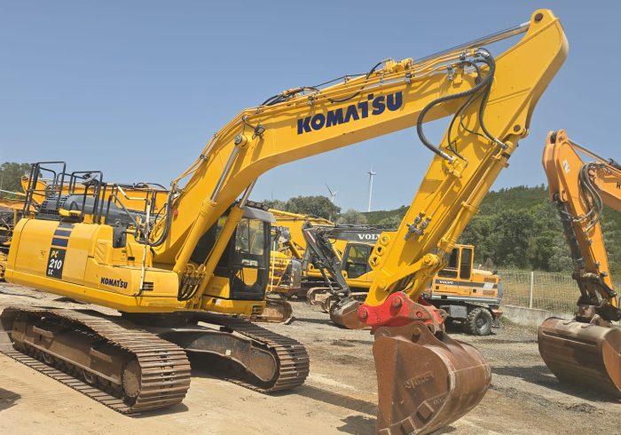 Escavadora Komatsu PC210LC-11 EO - 2020