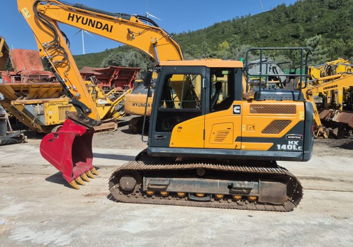 Escavadora Hyundai HX140LC - 2021