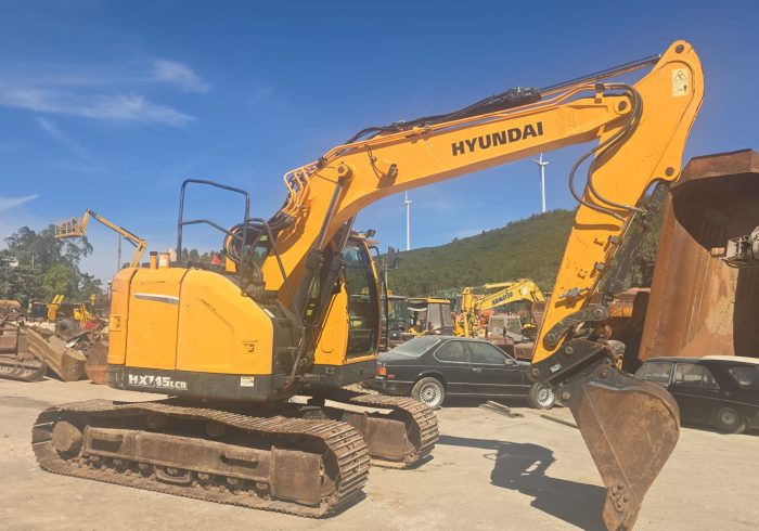 Escavadora Hyundai HX145 LCR - 2017